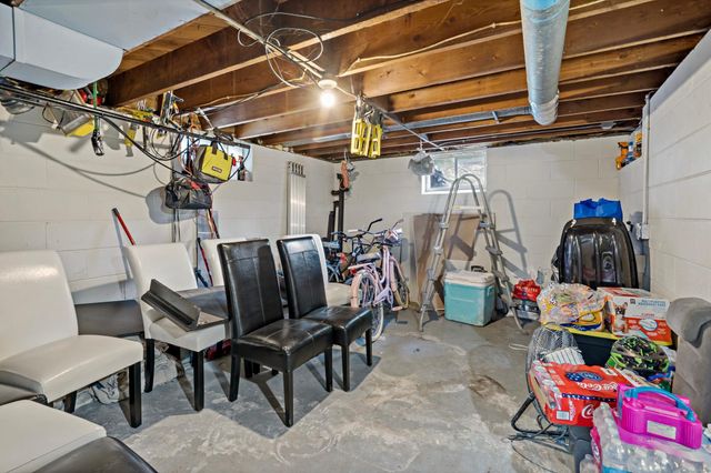 910 Wilson Avenue, Saint Paul, MN 55106