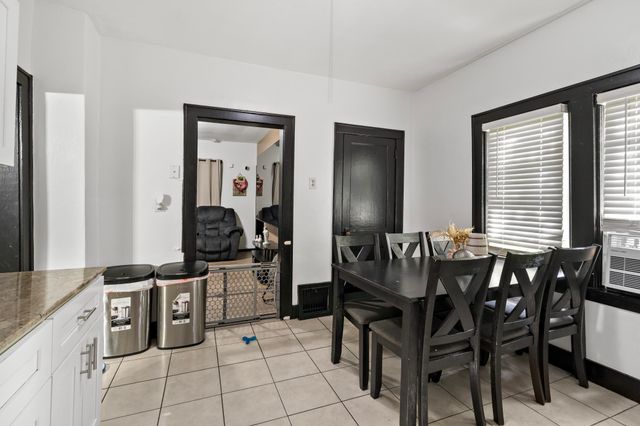 910 Wilson Avenue, Saint Paul, MN 55106