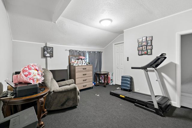 910 Wilson Avenue, Saint Paul, MN 55106
