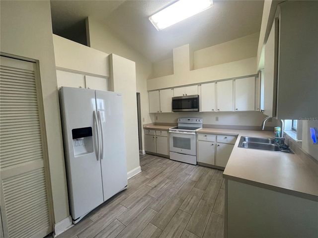 13104 BARTH PLACE 13104, Riverview, FL 33579