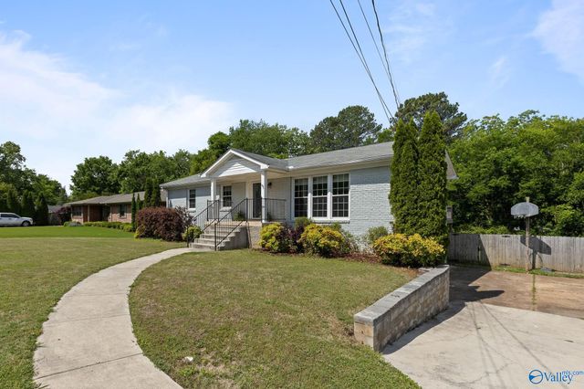 10008 Hickory Hill Lane, Huntsville, AL 35803