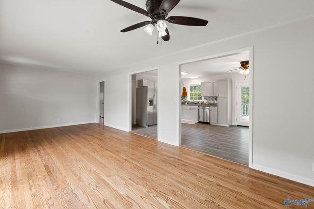 10008 Hickory Hill Lane, Huntsville, AL 35803