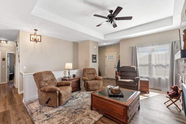 425 East STREET, Juneau, WI 53039