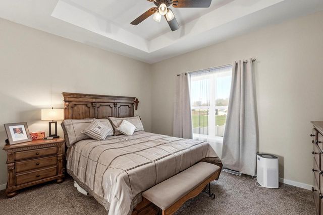 425 East STREET, Juneau, WI 53039