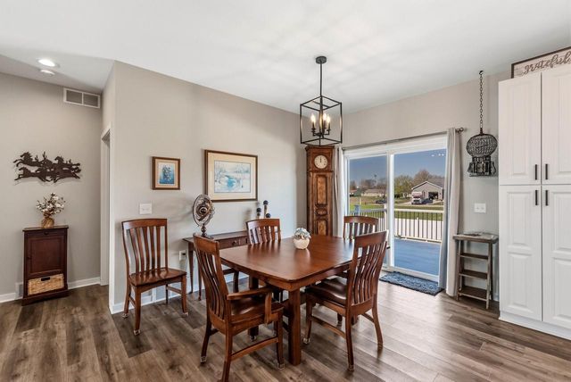 425 East STREET, Juneau, WI 53039