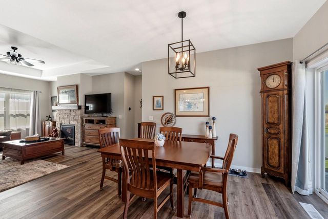 425 East STREET, Juneau, WI 53039