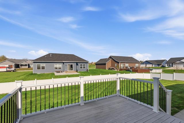 425 East STREET, Juneau, WI 53039