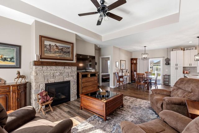 425 East STREET, Juneau, WI 53039