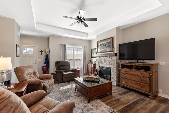 425 East STREET, Juneau, WI 53039