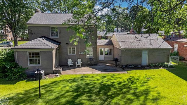 699 N Esplanade Street, Mount Clemens, MI 48043
