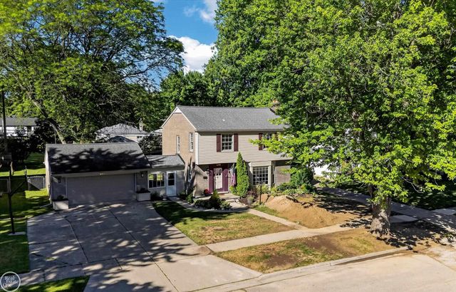 699 N Esplanade Street, Mount Clemens, MI 48043