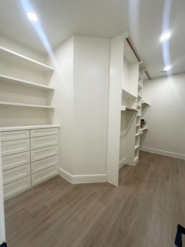 215 SALT CREEK Court, Weatherford, TX 76087