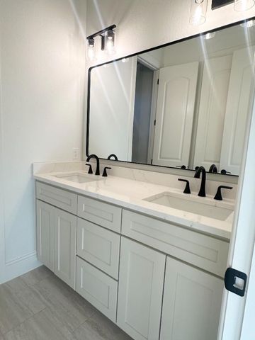 215 SALT CREEK Court, Weatherford, TX 76087