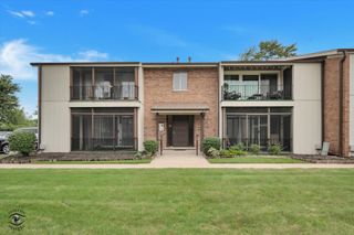 17713 Harlem Avenue 15, Tinley Park, IL 60477