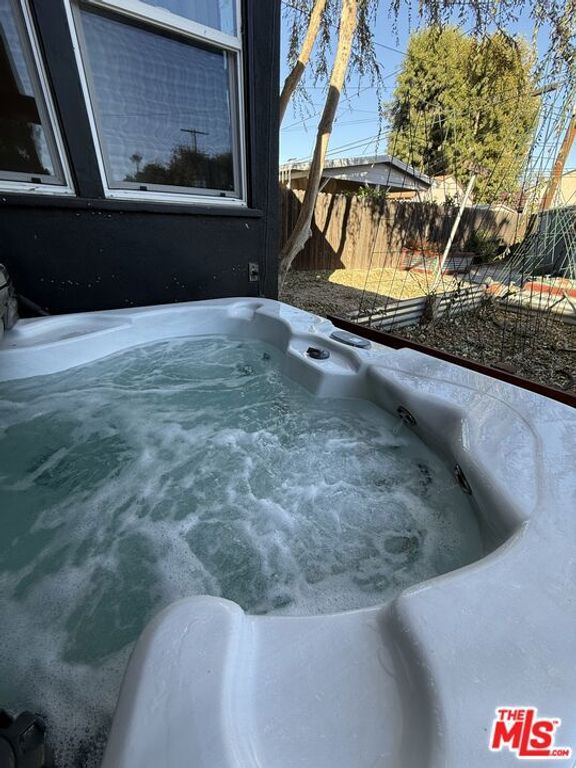 Image 19 of property listing at 5902 Lemp Avenue, North Hollywood, CA 91601
