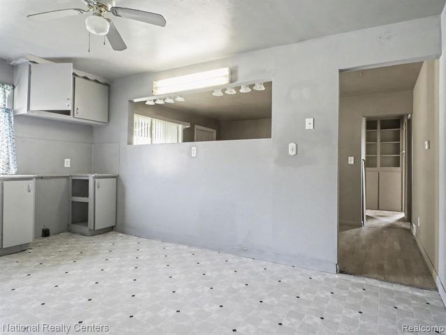 516 Roosevelt Avenue, Mount Morris, MI 48458