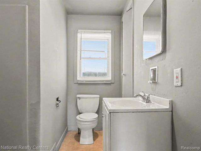 516 Roosevelt Avenue, Mount Morris, MI 48458