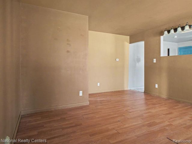 516 Roosevelt Avenue, Mount Morris, MI 48458