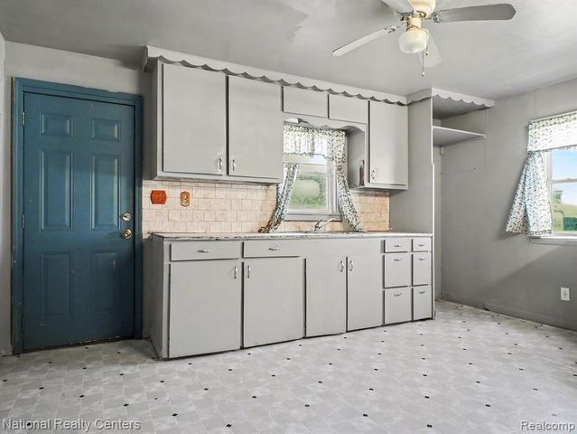 516 Roosevelt Avenue, Mount Morris, MI 48458