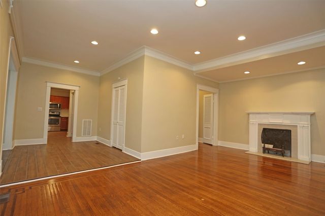 614 W Alabama Street, Houston, TX 77006