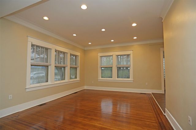 614 W Alabama Street, Houston, TX 77006