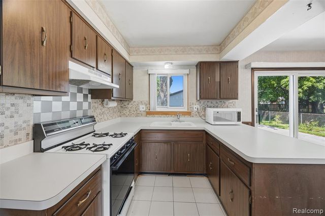 224 S Norma Street, Westland, MI 48186