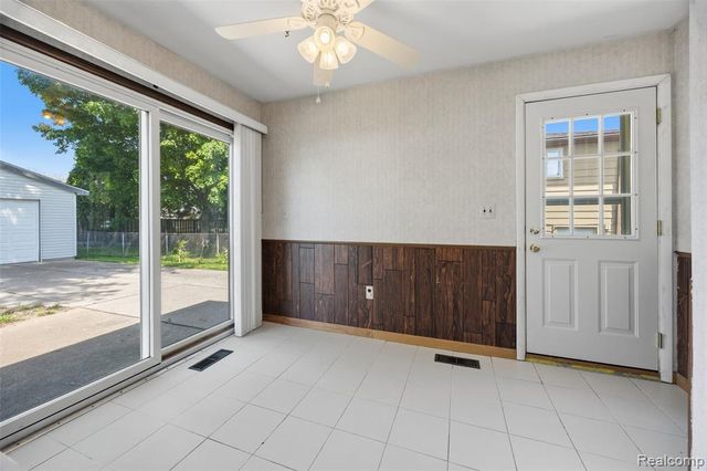 224 S Norma Street, Westland, MI 48186