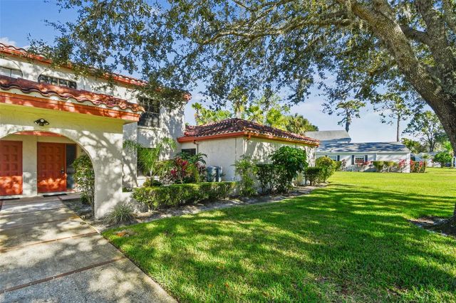 5352 SADDLEBROOK WAY 4, Wesley Chapel, FL 33543