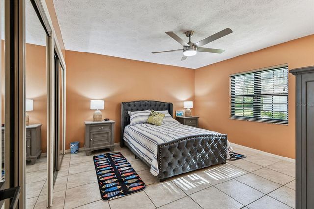 5352 SADDLEBROOK WAY 4, Wesley Chapel, FL 33543