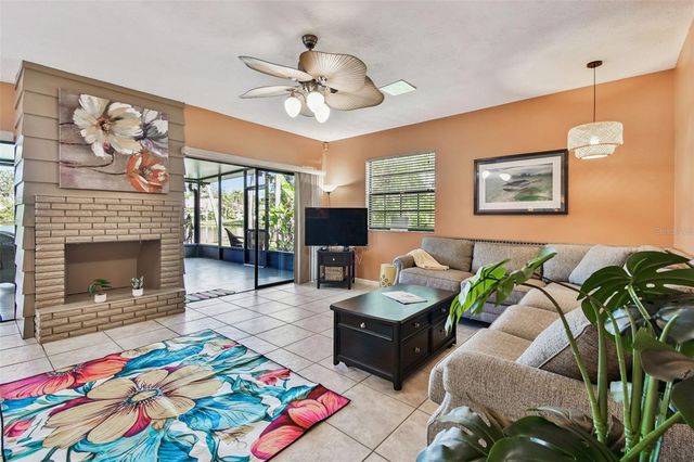 5352 SADDLEBROOK WAY 4, Wesley Chapel, FL 33543