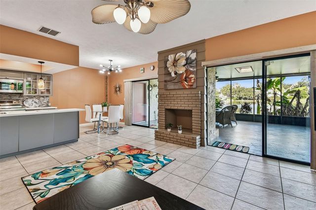 5352 SADDLEBROOK WAY 4, Wesley Chapel, FL 33543