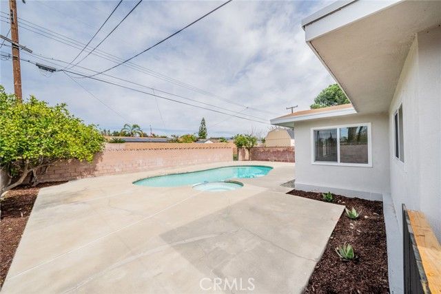 17432 Fairview, Fontana, CA 92336