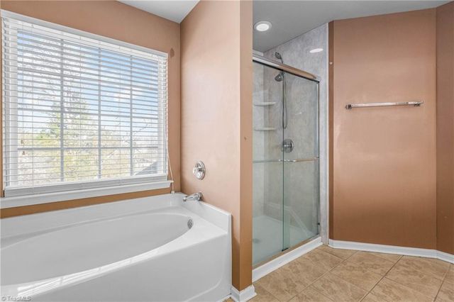 1551 Pondhaven Drive, High Point, NC 27265