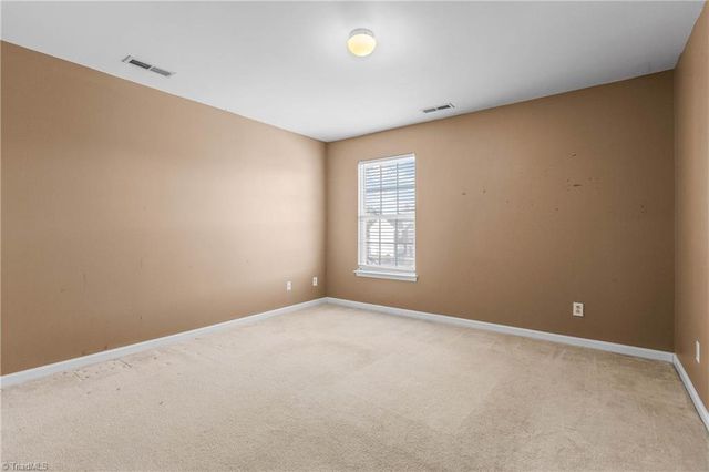 1551 Pondhaven Drive, High Point, NC 27265