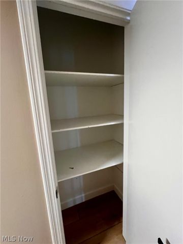 6910 Carriage Hill Drive 101, Brecksville, OH 44141