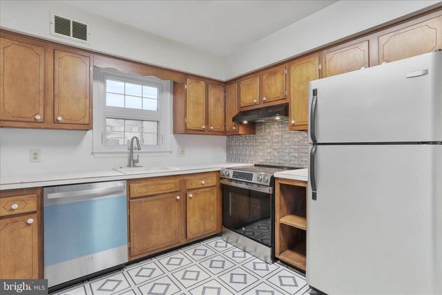 710 CUMBERLAND AVENUE, Chambersburg, PA 17201