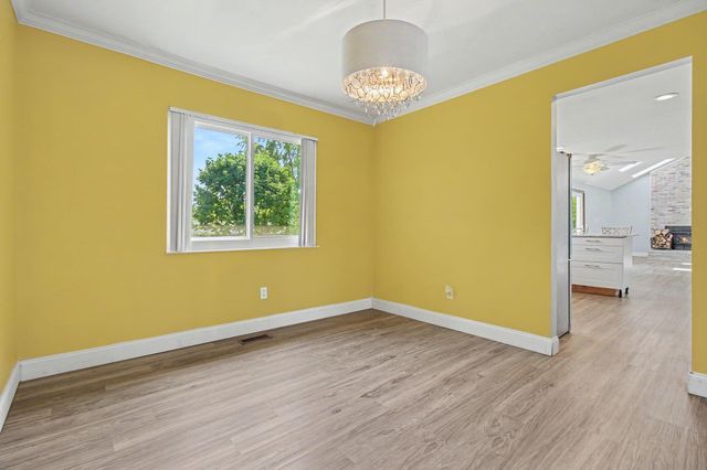 816 Deena Drive, Villa Hills, KY 41017