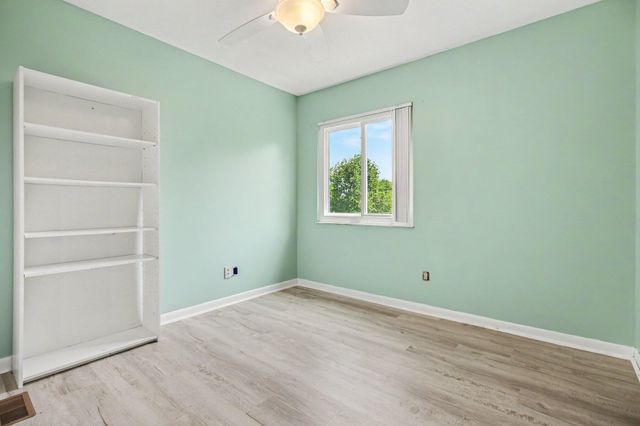 816 Deena Drive, Villa Hills, KY 41017
