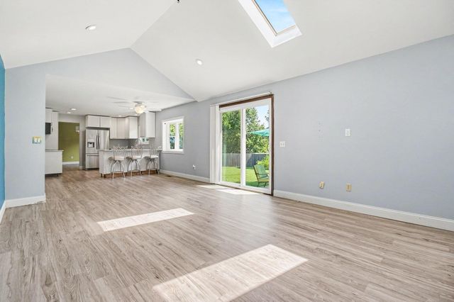 816 Deena Drive, Villa Hills, KY 41017