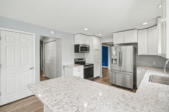 816 Deena Drive, Villa Hills, KY 41017