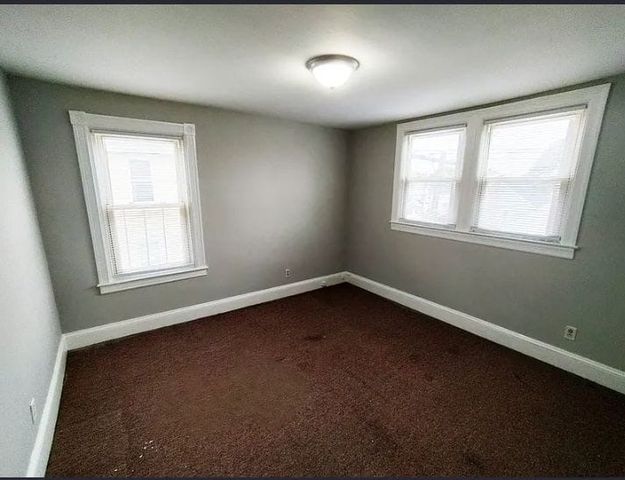 230 Washington Street 3, Central Falls, RI 02863