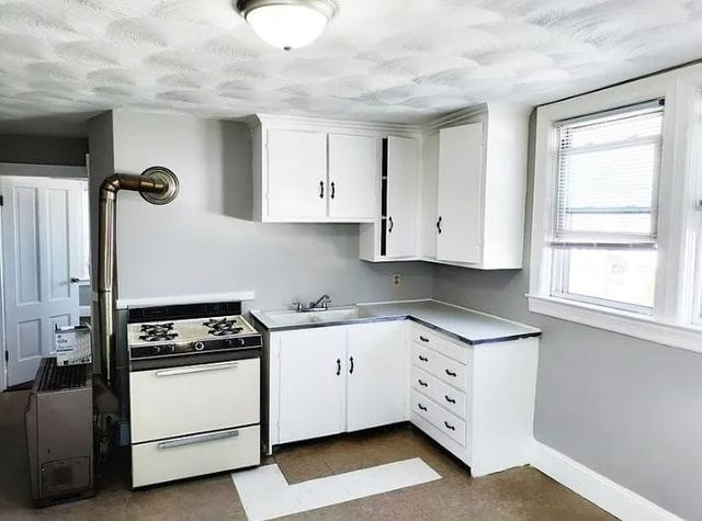 230 Washington Street 3, Central Falls, RI 02863