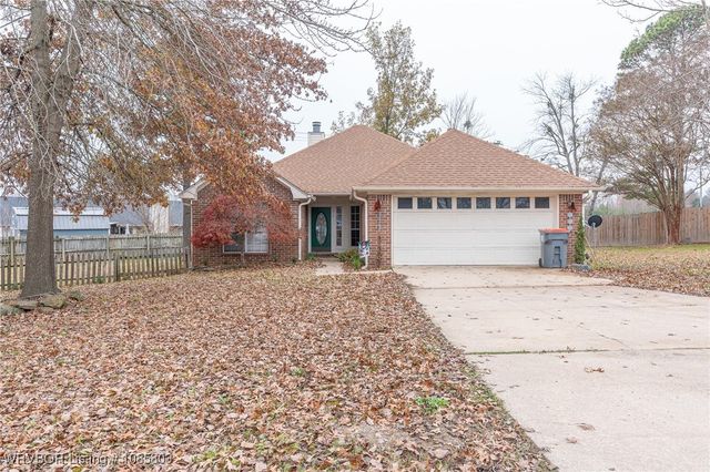 2213 Aspen Terrace, Greenwood, AR 72936