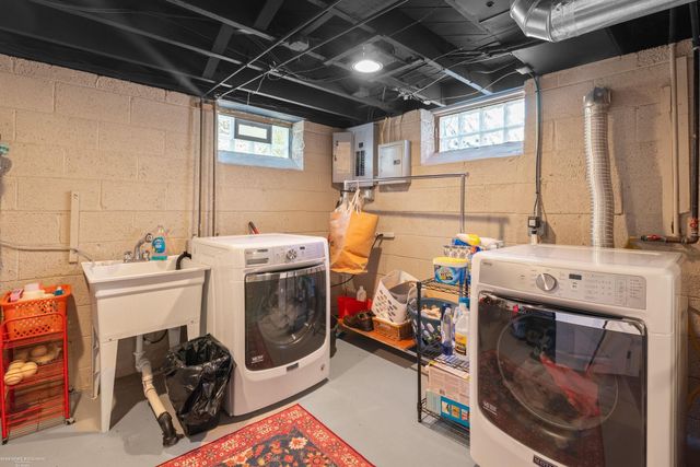 832 Loraine Street, Grosse Pointe, MI 48230