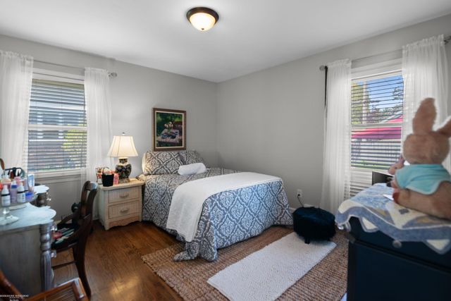 832 Loraine Street, Grosse Pointe, MI 48230