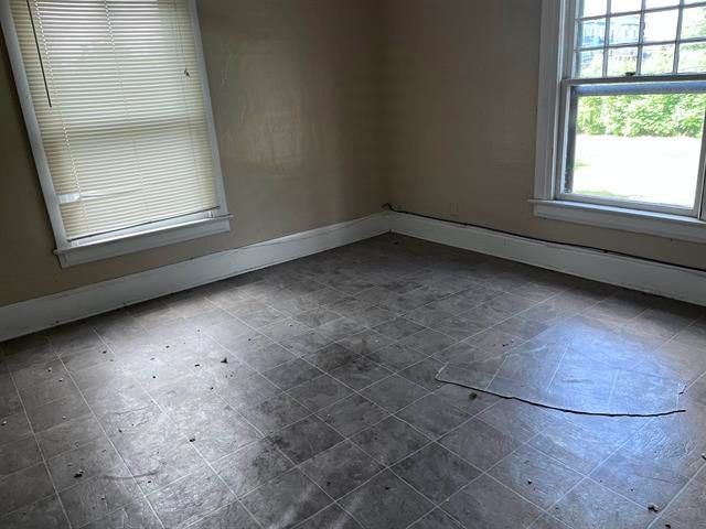 410 E fourth Street, Flint, MI 48503