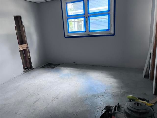 410 E fourth Street, Flint, MI 48503