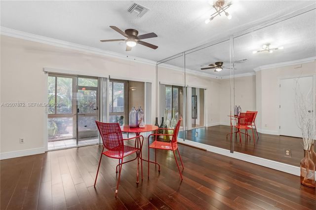 716 SW 122nd Ave, Pembroke Pines, FL 33025