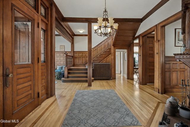 65 2nd Avenue, Troy, NY 12180