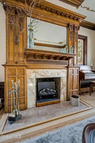 65 2nd Avenue, Troy, NY 12180